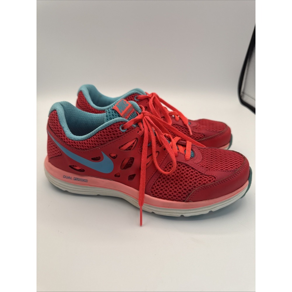 Nike Dual Fusion Lite Pink Sneakers Running Sneakers Women's size 5 - 599560-600